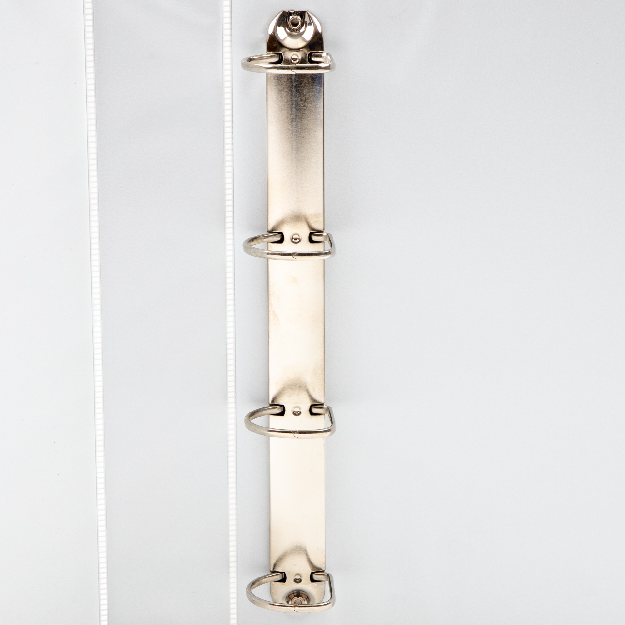 A4Pres Ring Binder 4Ring 40mm Wht - Image 3