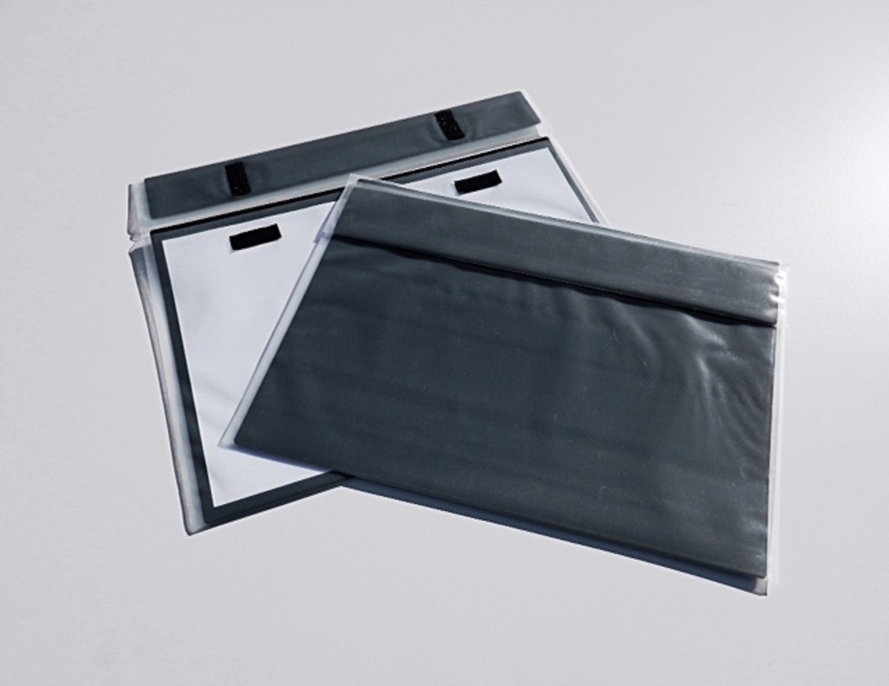 Budget Plastic Folder A2 - Image 3