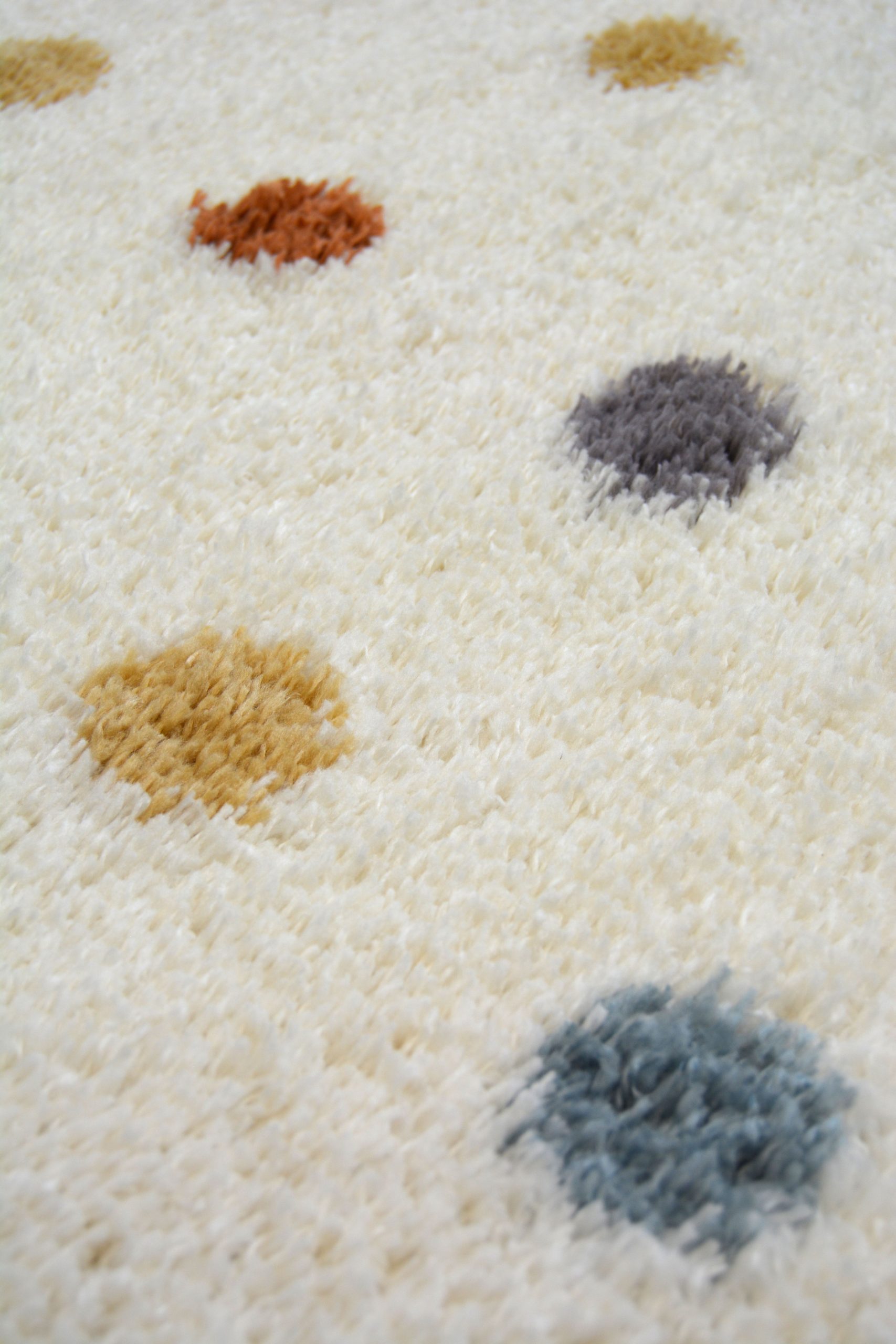 Spotty Circle Shaggy Rug - Small - Image 2