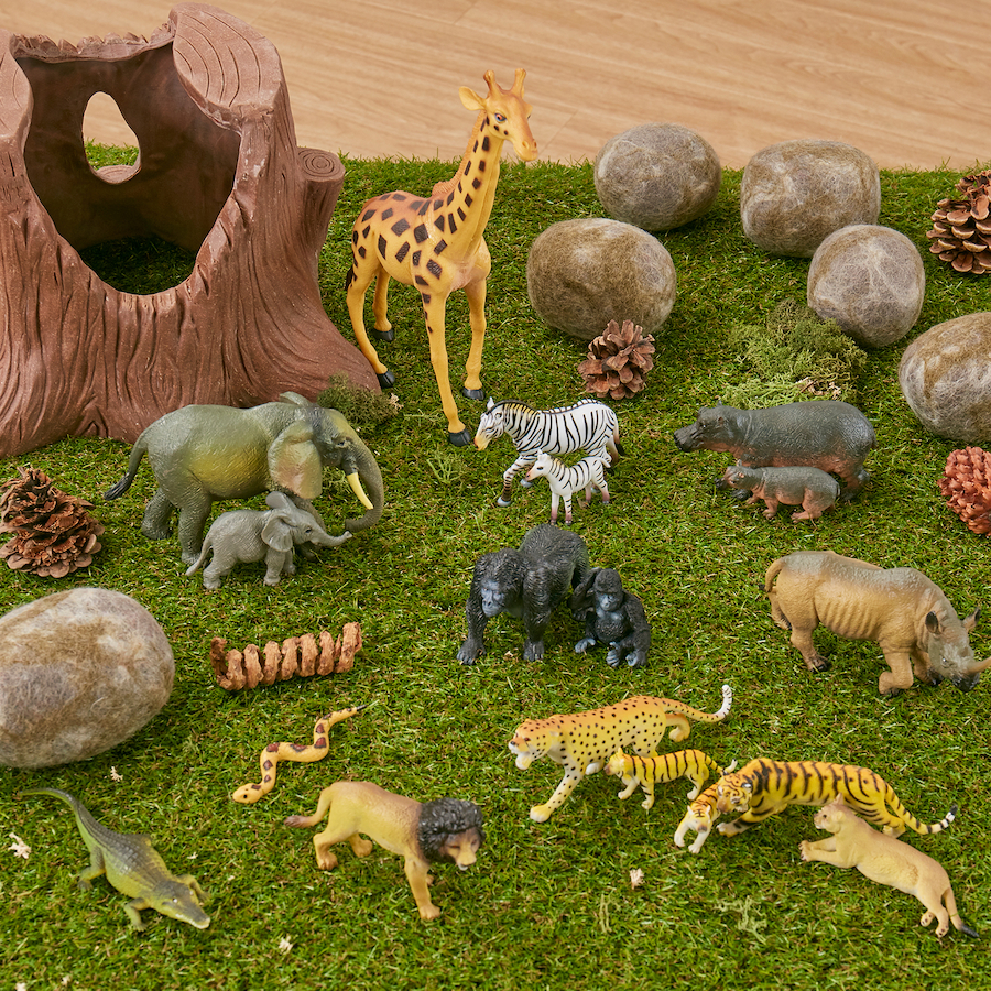 Small World Jungle Animal Collection 18pcs - Image 3